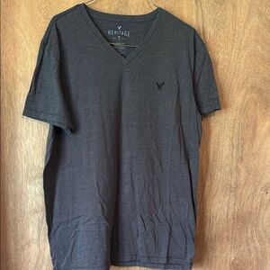 American Eagle Outfitters Gray Short Sleeve Tee V-Neck